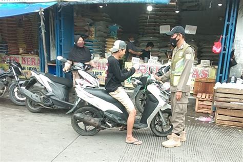 Foto Abai Prokes Dan Tak Pakai Masker Warga Kelurahan Warakas Diberi