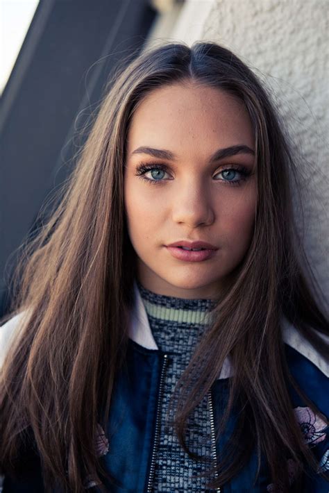 Maddie Ziegler photo gallery - high quality pics of Maddie Ziegler ...