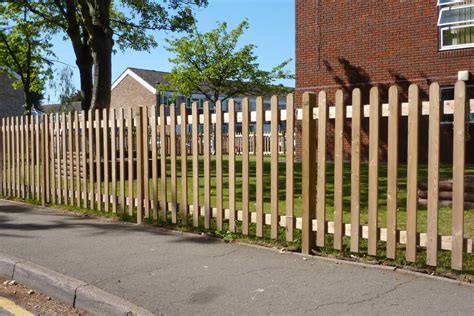 Traditional Palisade Fencing Supply And Installation Heritage Fencing