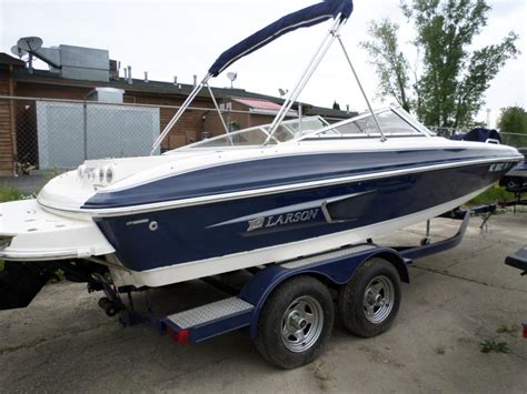 Larson Escape Deck Boat Boats For Sale