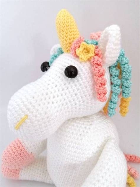 Amigurumi Ein Einhorn H Keln Zum Kuscheln Trendgarne Magazin