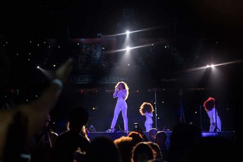 Beyonce: Performs Live on The Run Tour -25 | GotCeleb