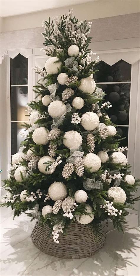 50 hermosas ideas para decorar tu árbol de navidad en diferentes