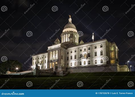 Rhode Island State House at Night Stock Photo - Image of empty, boston ...