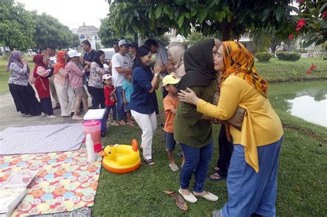 FOTO Jalin Silaturahmi Warga Permata Green Garden Gelar Halal Bihalal