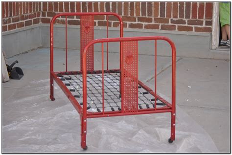 Metal Frame Bed Vintage Beds Home Design Ideas Wlnx9ved5212943