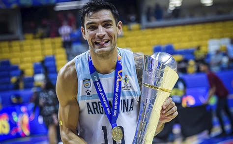 Carlos Delfino campeón en tres décadas distintas Basquet Plus