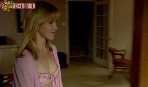 Jessy Schram Desnuda En American Pie Una Fiesta De Pelotas