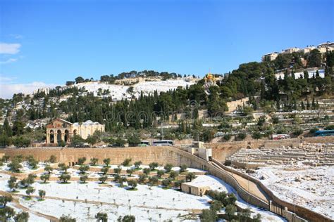 Tempo De Inverno Nevado Do Jerusalém Foto de Stock Editorial Imagem