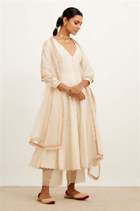 Buy Ivory Shantoon Embroidered Gota V Neck Mukaish Chanderi Anarkali