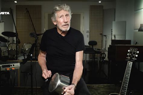 Roger Waters Lanza Cover Oficial De El Derecho De Vivir En Paz Rock Pop