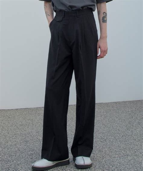 Musinsa Signature Two Tuck Wide Slacks Black