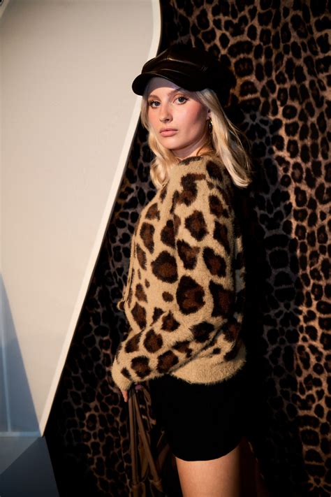 OLA SZKOLDA SEXY HOT PHOTOS LEGS NAKED NUDE