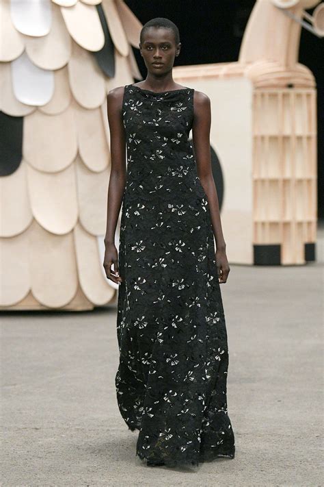 Chanel spring 2023 couture collection – Artofit