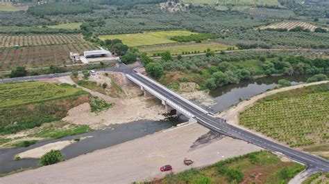 Menemen Hasanlar Köprüsü ile Gediz Nehrinin İki Yakası Birleşti