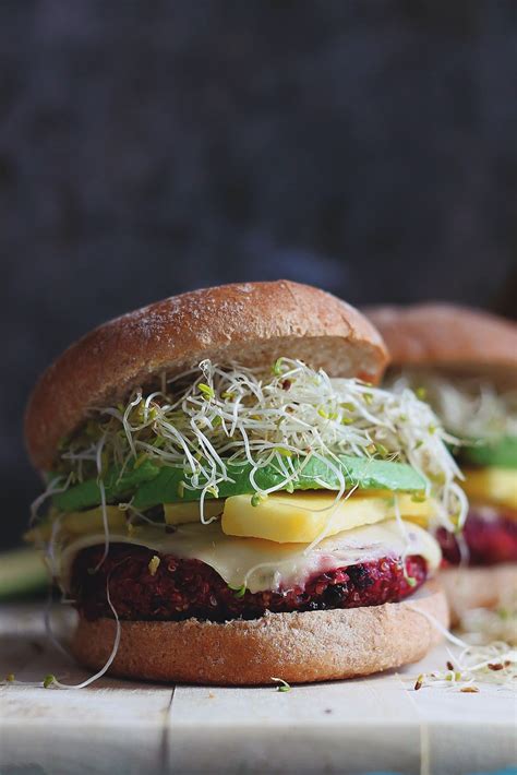 Quinoa And Beet Veggie Burgers Vegan Dinner Recipes Beet Burgers