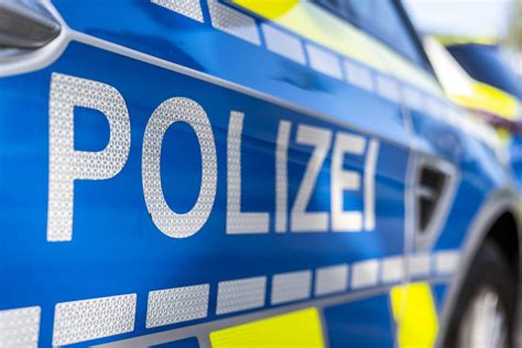 Bonn Autos Mit Armbrust Beschossen Polizei Sucht Zeugen