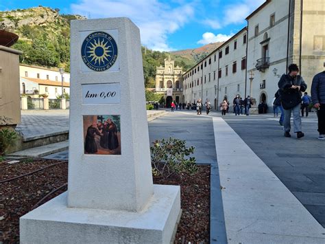 Paola La Via Del Giovane Del Cammino Di San Francesco Di Paola