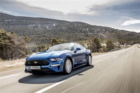 "Tief und grollend" oder Kraft und Kult - 55 jute Jahre Ford Mustang