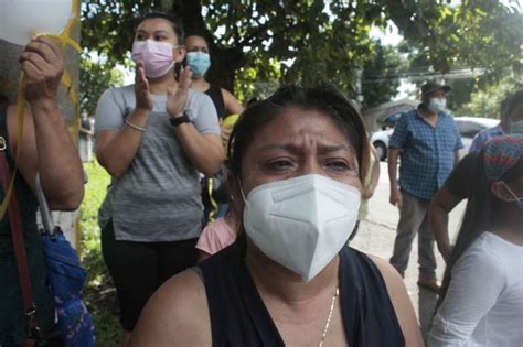 Fotos Salvadoreños despiden al padre Flavián Mucci Diario El Salvador