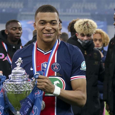 Kylian Mbappe Wiki Bio Age Height Parents Girlfriend Net Worth