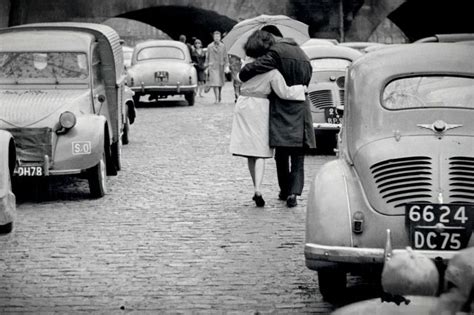 Les Amoureux Du Pont Neuf Paris Photo Daniel Leb E Pont Neuf