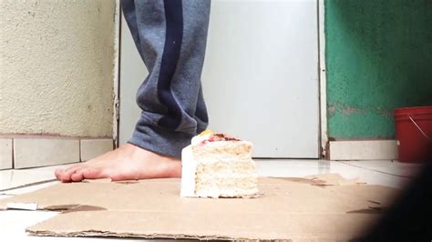 Crushing A Piece Of Cake With My Big Feet 🍰👣😍 Youtube