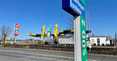 Bornheim Hersel Tankstelle Ausgeraubt Polizei Sucht Nach T Tern