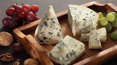 14 Types Of Blue Cheese And What Makes Them Unique