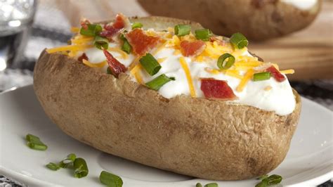 The Trick To Reheating A Baked Potato Without Drying It Out