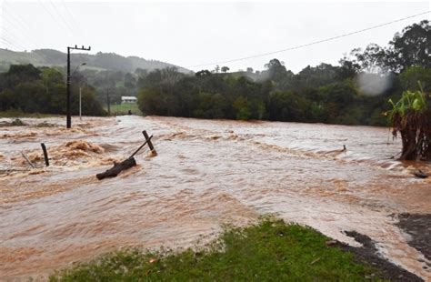 São Lourenço do Oeste decreta situação de emergência após chuva intensa