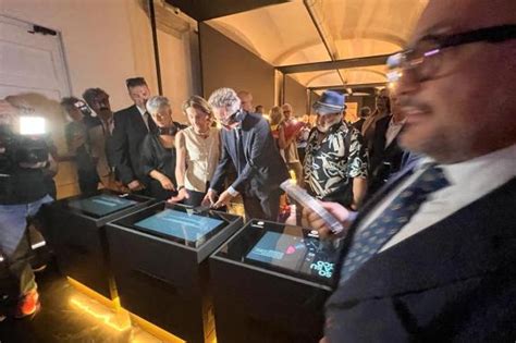 Enrico Caruso Inaugurato Il Museo A Palazzo Reale Di Napoli Corriere It