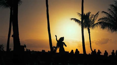 Top 10 Luau Etiquette Tips for Visitors to Oahu - Hawaii Travel Guide