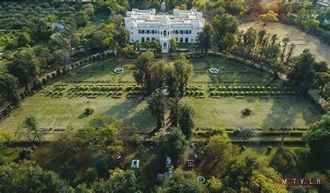 Inside Tour Of 800-Crore Worth Pataudi Palace Where Saif-Kareena, Soha ...