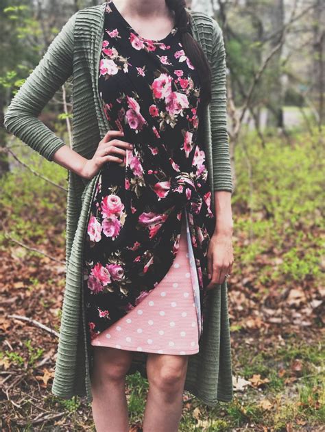 Lularoe Cassie Skirt Paired With A Knotted Lularoe Carly Dress And Lularoe Sarah Cardigan I Love