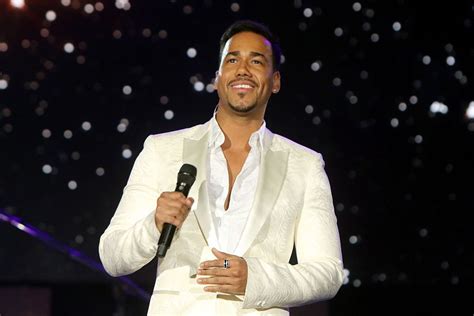 Facts About Romeo Santos, Latin Superstar | PEOPLE.com