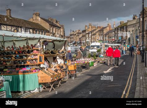 Barnard castle market town hi-res stock photography and images - Alamy