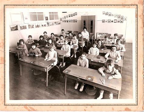 Photo De Classe Cm1 Mme Barroux De 1962 Ecole Du Bourg Copains Davant