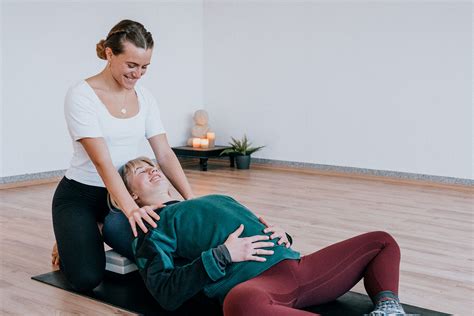 Yoga pränatal postpartal CrossFit Cologne