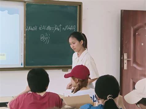 南宁师范大学化学与材料学院第十五届师范生 教学技能大赛决赛顺利举行 化学与材料学院