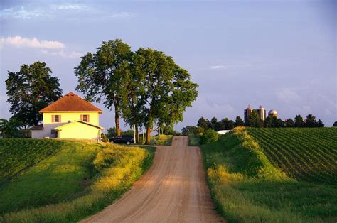 Iowa farm house | Iowa farms, Incredible places, Iowa farmhouse