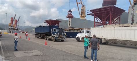 Bolipuertos Oficial On Twitter En El Muelle 28 Del Puerto De