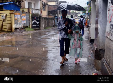 Kolkata India 31st July 2015 Rainfall Continued In Kolkata And West