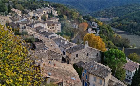 Visitez M Nerbes Dans Le Luberon Village Du Vaucluse