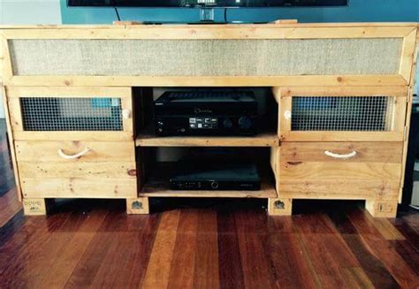 Diy Recycled Pallet Tv Stand Media Cabinet Pallets