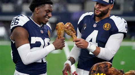 Nfl Sets Thanksgiving Day Audience Record