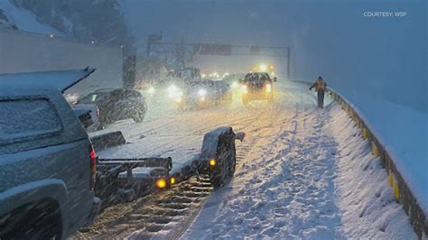 I 90 Over Snoqualmie Pass Reopens Following Multiple Spinouts Crashes