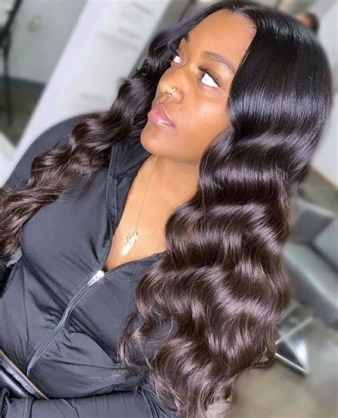 Pin By Breyonnaaa On Sew Ins Weave Hairstyles Loose Waves Hair Wavy Hair Sew In