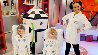 Nina and the Neurons: Earth Explorers Catch up, Living in Space on CBEEBIES