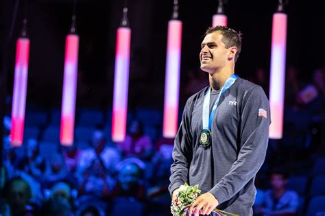 michael andrew   vaccina le ragioni spiegate ai media usa